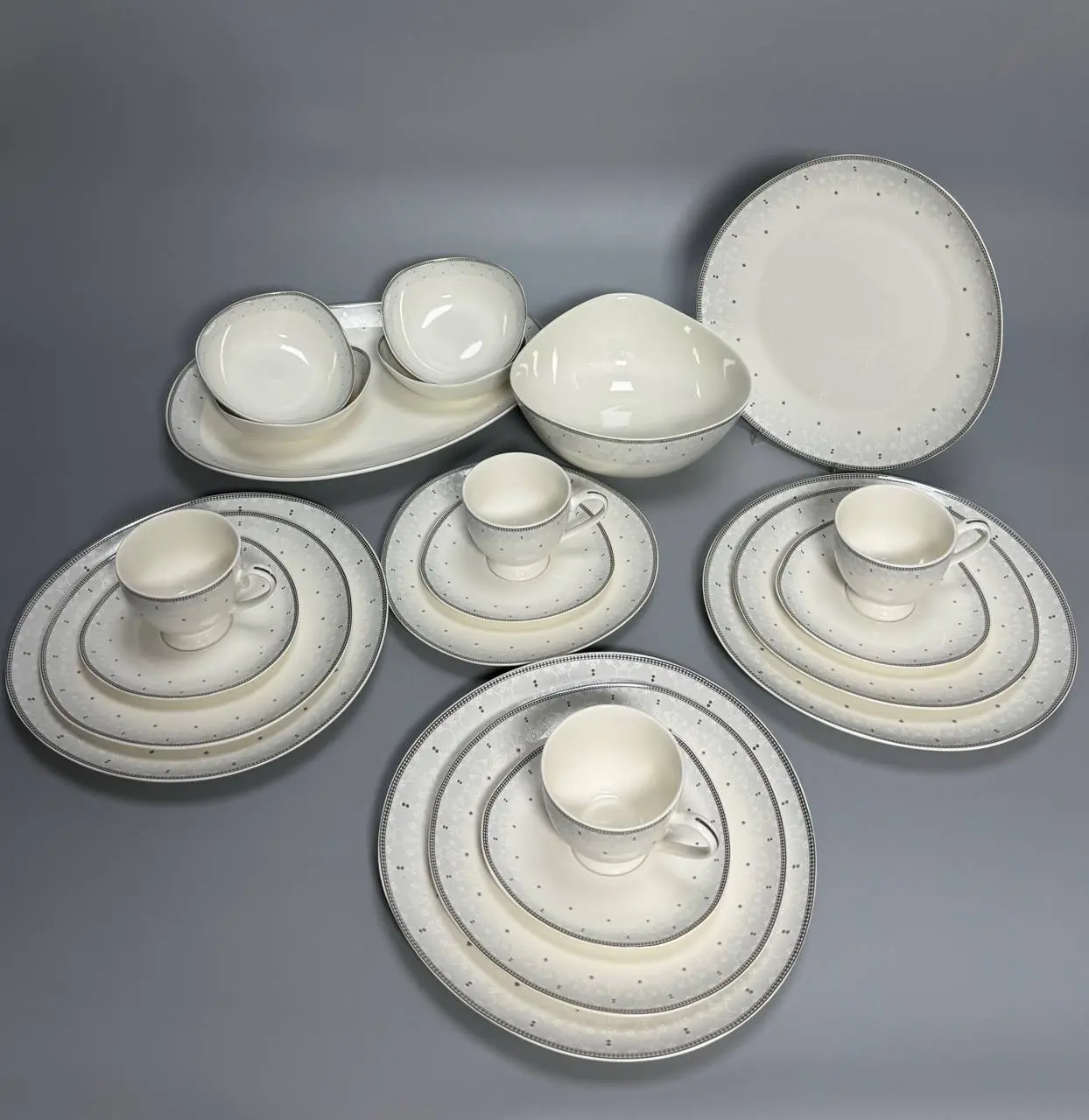 Набір посуду на 4 персони 22 предмети RG 1116